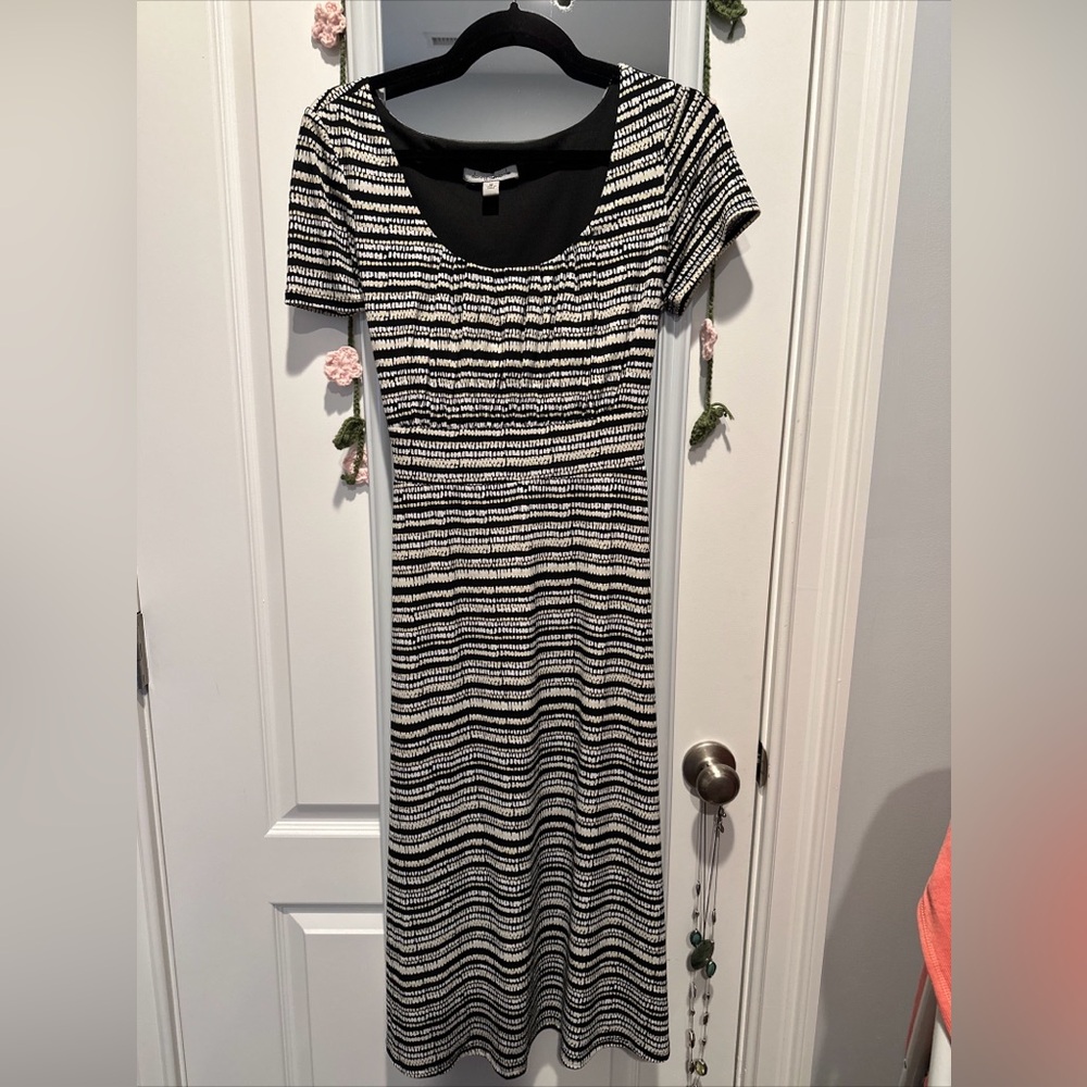 Danny and Nicole Black & White Stretchy Tie Waist Dress